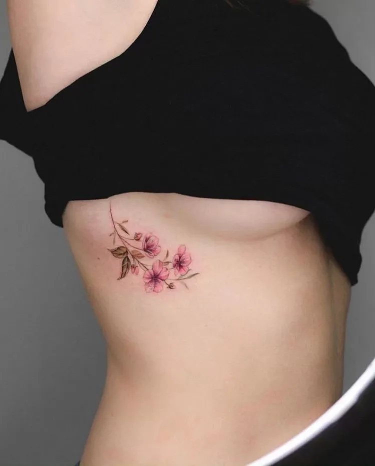 15+ Mẫu Hình Xăm Ngực Nữ Tinh Tế